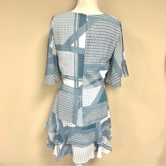 C/MEO Collective graphic print v neck dress Sz M - Picture 6 of 7